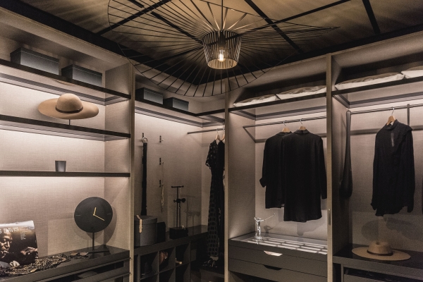 Custom Modern Closet Clothes Racks - Modern Custom Cabinets by ErnestRust USA