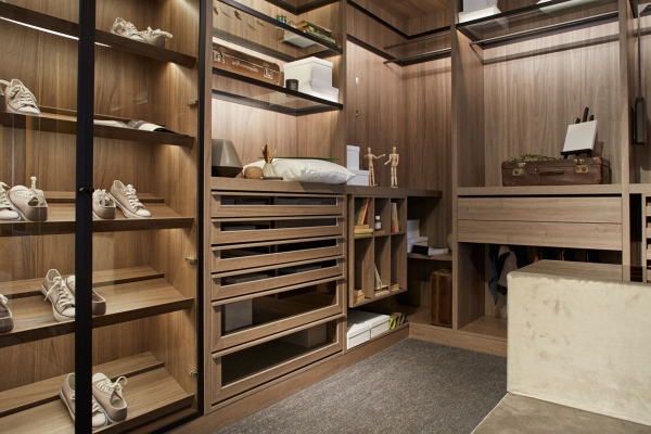 Custom Modern Closet - Modern Custom Cabinets by ErnestRust USA